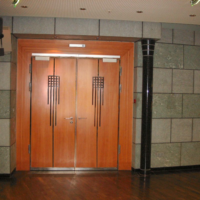 Holztür nach Maß – Tischlerei Aachen